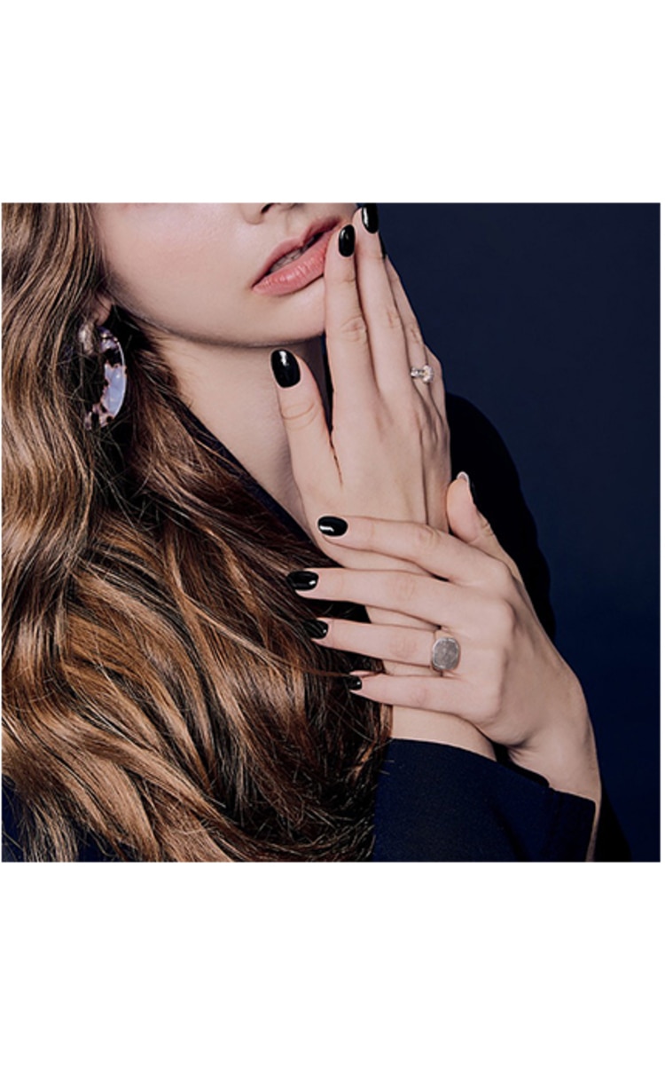 OHORA OHORA Manikīra gela uzlīmju komplekts Semi Cured Gel Nail Strips (N Onyx), 30 uzlīmes