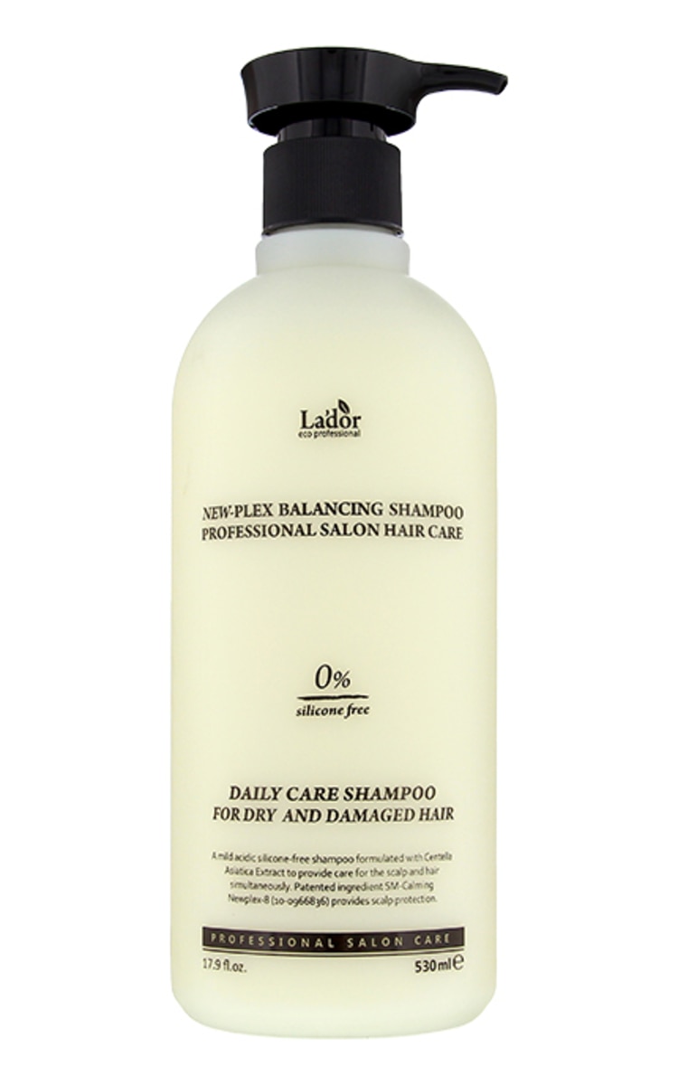 LADOR LADOR NewPlex Balancing atjaunojošs šampūns bojātiem matiem un jutīgai galvas ādai, 530ml